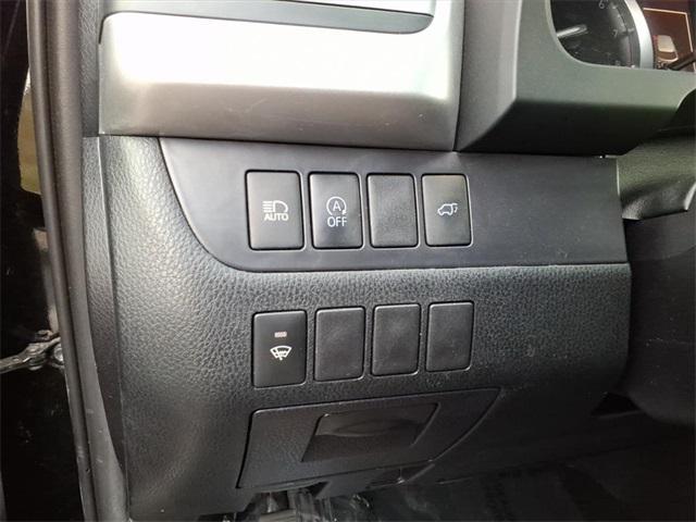 used 2019 Toyota Highlander car, priced at $25,997