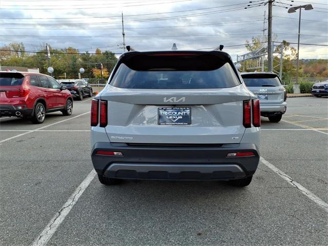 used 2023 Kia Sorento car, priced at $26,199