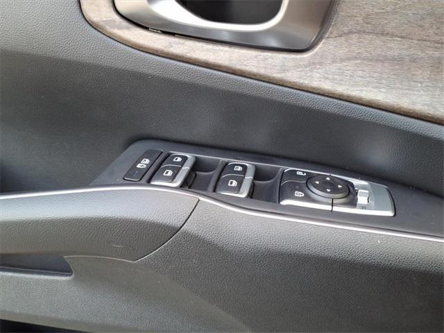 used 2023 Kia Sorento car, priced at $26,199