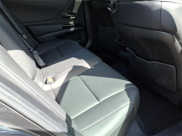used 2024 Lexus ES 350 car, priced at $38,995