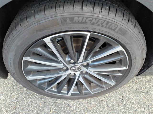 used 2024 Lexus ES 350 car, priced at $38,995