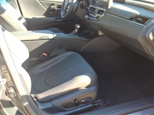 used 2022 Lexus ES 350 car, priced at $39,699