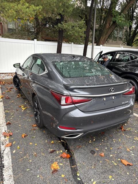 used 2022 Lexus ES 350 car, priced at $38,383
