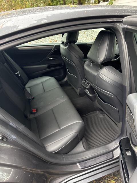 used 2022 Lexus ES 350 car, priced at $38,383