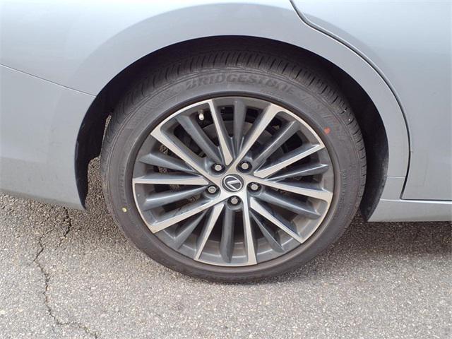 used 2022 Lexus ES 250 car, priced at $30,222