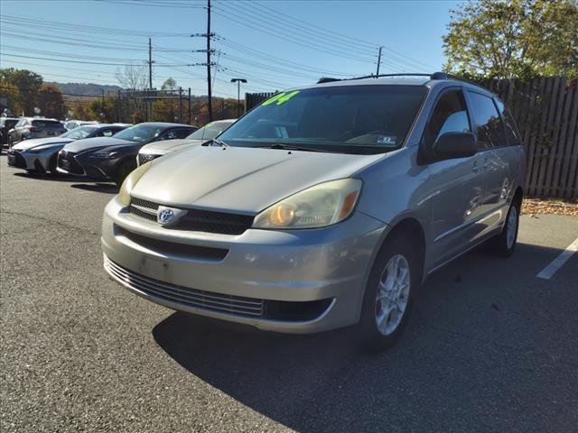 used 2004 Toyota Sienna car, priced at $7,650