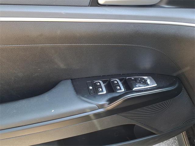 used 2023 Kia K5 car, priced at $19,995