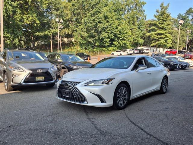 used 2022 Lexus ES 350 car, priced at $33,328