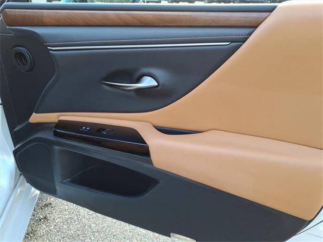 used 2023 Lexus ES 350 car, priced at $34,632