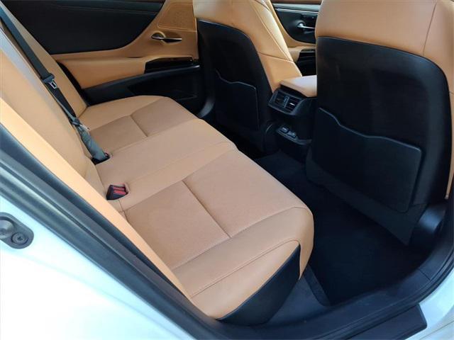 used 2023 Lexus ES 350 car, priced at $34,632