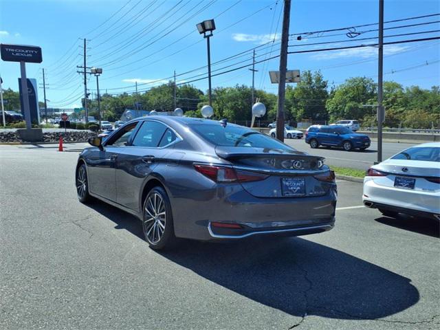 used 2024 Lexus ES 250 car, priced at $42,351