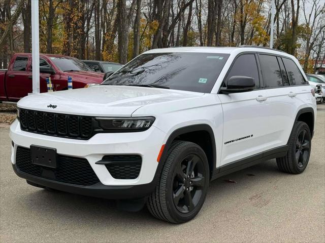 used 2022 Jeep Grand Cherokee car, priced at $32,991