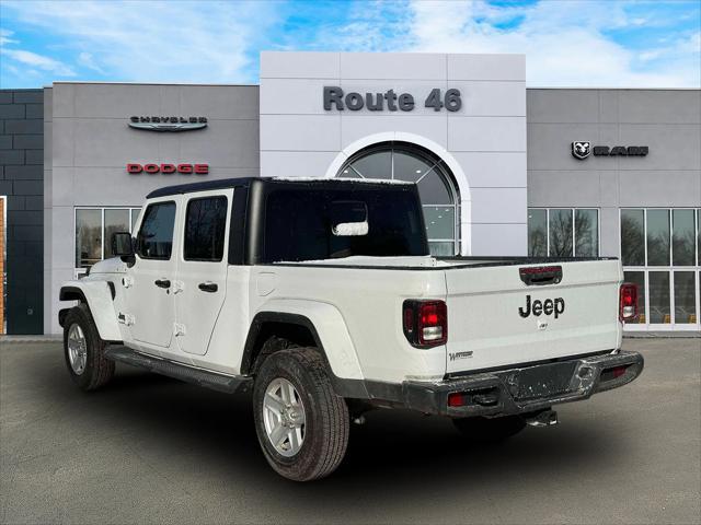 used 2022 Jeep Gladiator car, priced at $31,991