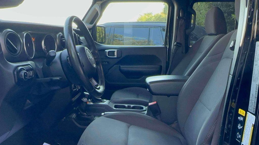 used 2021 Jeep Gladiator car, priced at $33,991