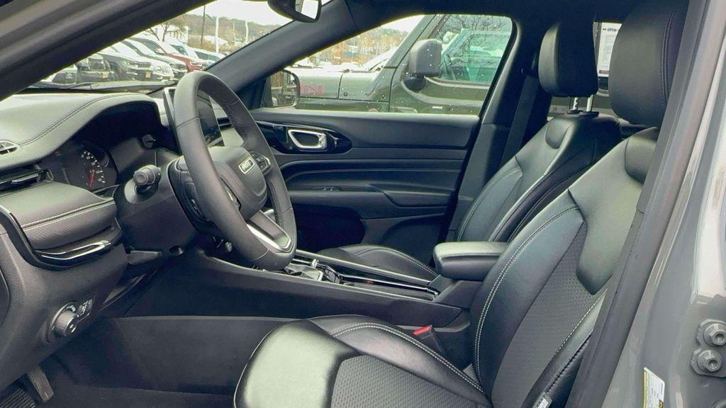 used 2023 Jeep Compass car, priced at $23,991