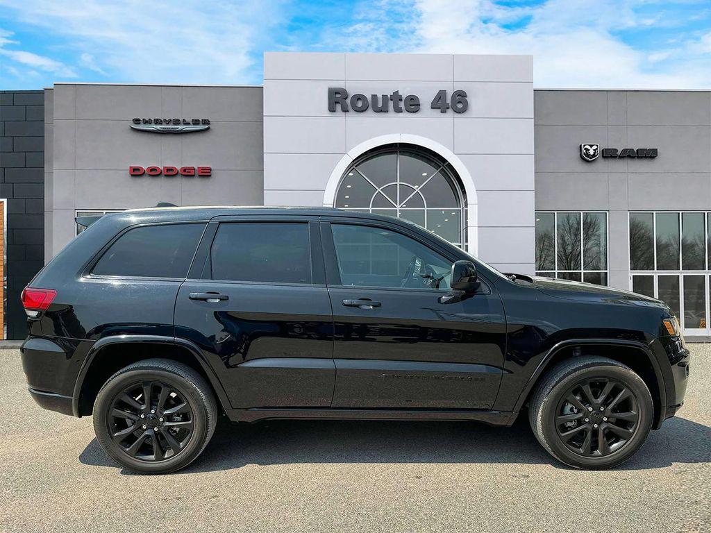 used 2022 Jeep Grand Cherokee car, priced at $25,491