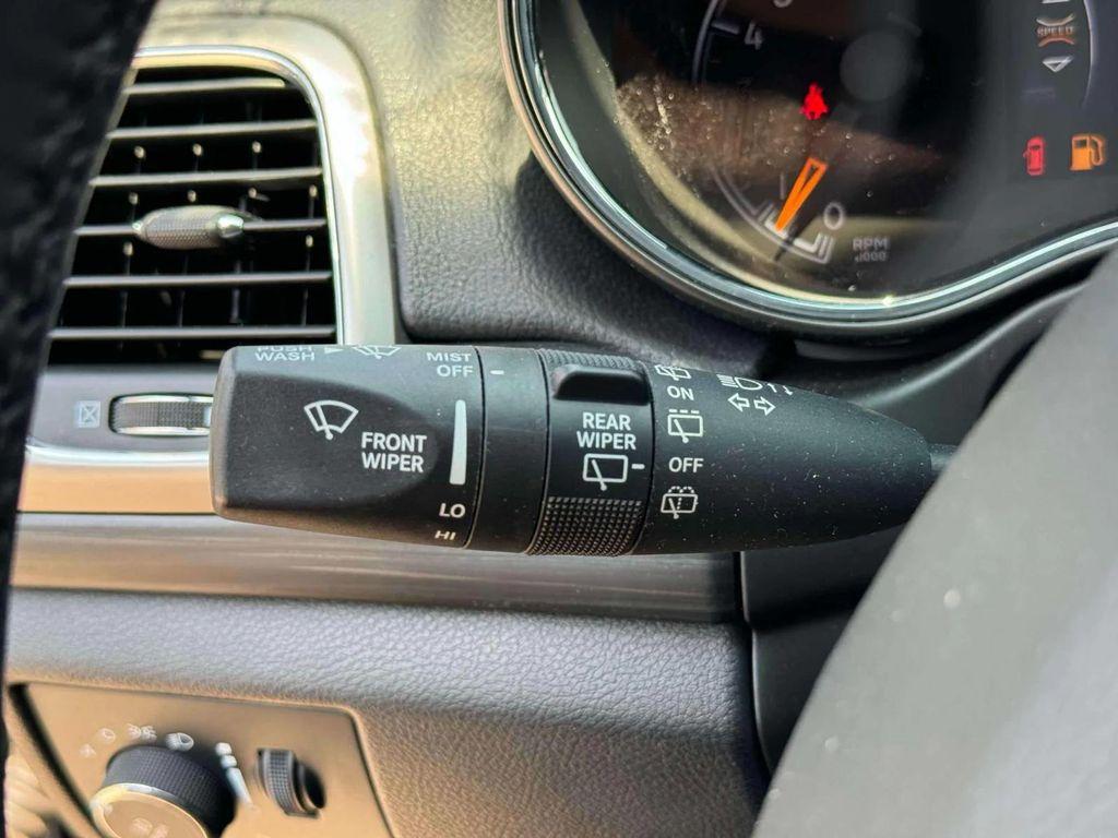 used 2022 Jeep Grand Cherokee car, priced at $25,491