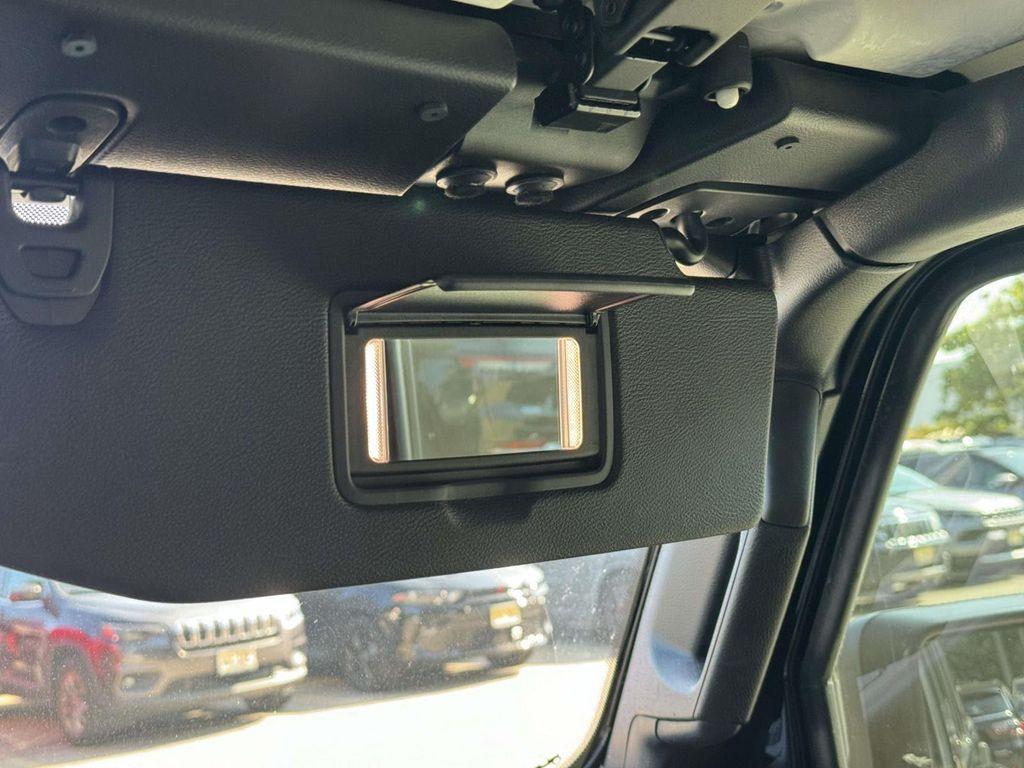 used 2022 Jeep Gladiator car, priced at $30,991