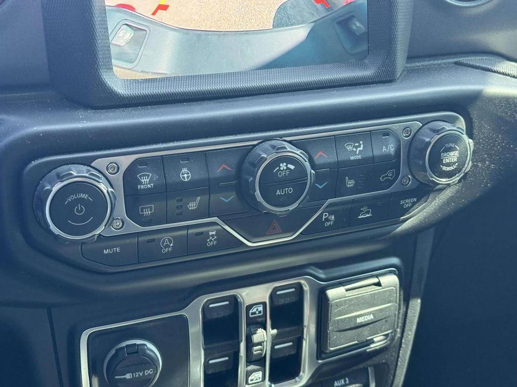 used 2022 Jeep Gladiator car, priced at $30,991