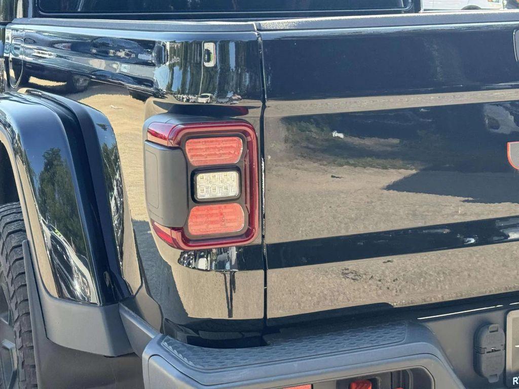 used 2022 Jeep Gladiator car, priced at $30,991