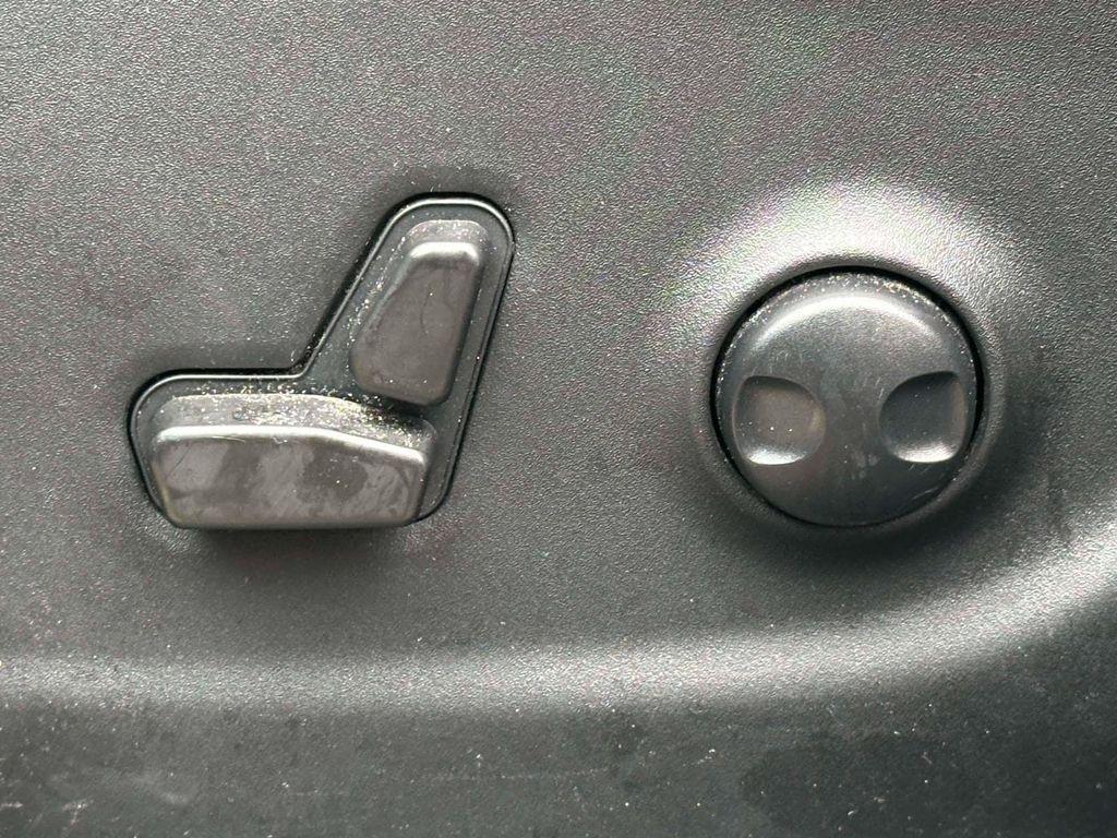 used 2022 Jeep Cherokee car, priced at $19,991