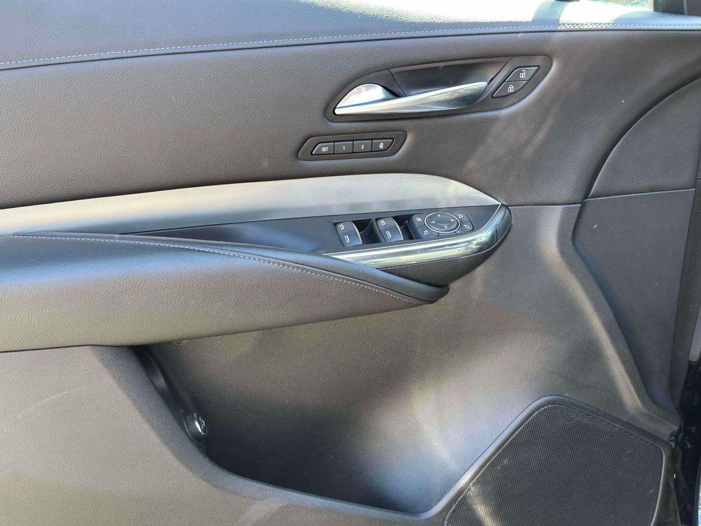 used 2021 Cadillac XT4 car, priced at $21,991