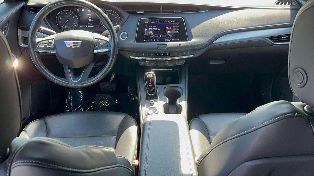 used 2021 Cadillac XT4 car, priced at $21,991