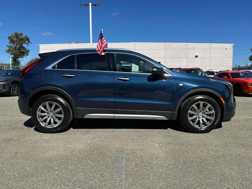 used 2021 Cadillac XT4 car, priced at $21,991