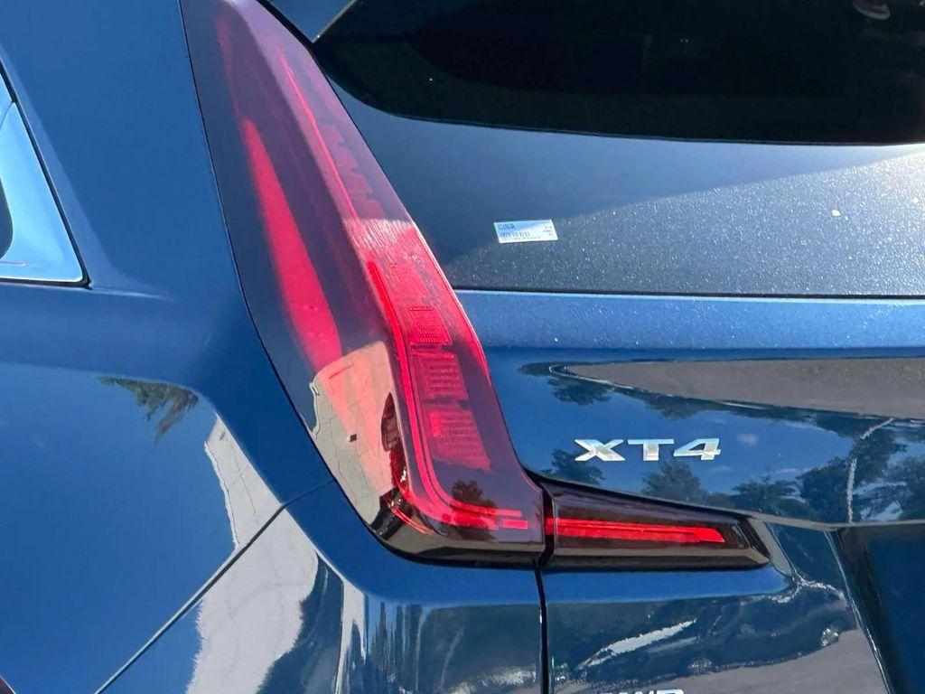used 2021 Cadillac XT4 car, priced at $21,991
