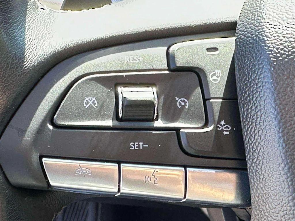 used 2021 Cadillac XT4 car, priced at $21,991