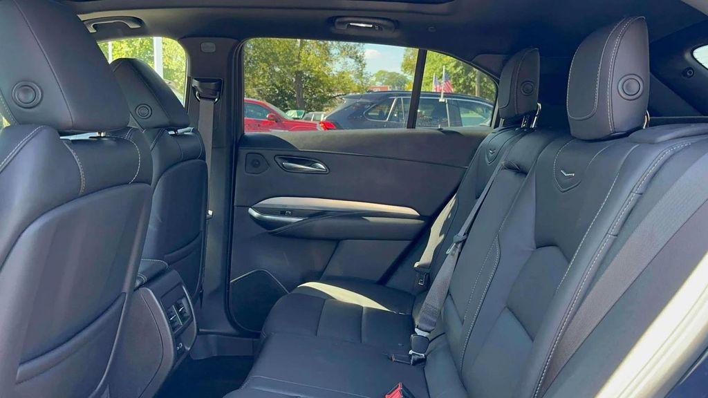 used 2021 Cadillac XT4 car, priced at $21,991