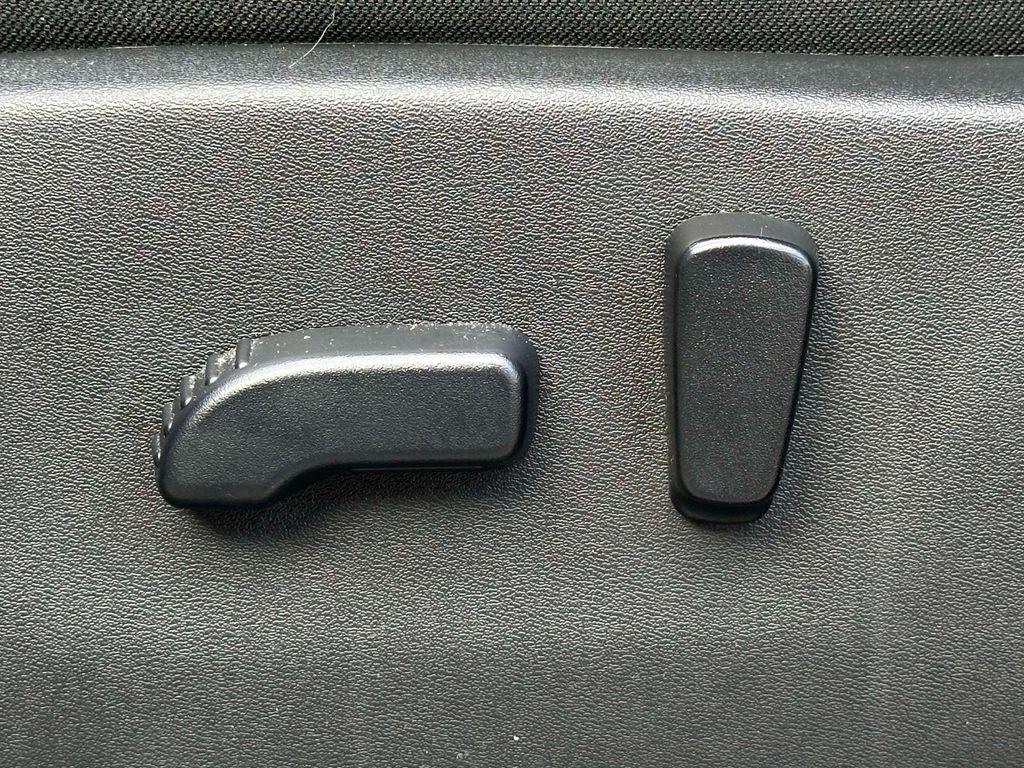 used 2022 Nissan Frontier car, priced at $31,591