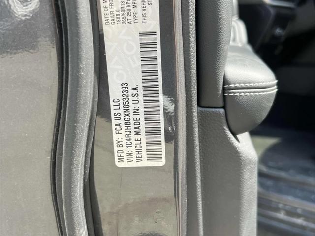 used 2022 Jeep Grand Cherokee car, priced at $35,491
