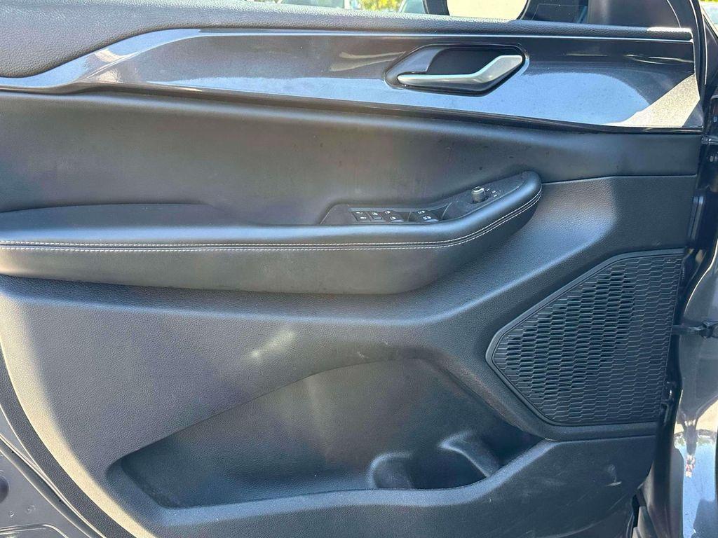 used 2023 Jeep Grand Cherokee car, priced at $34,591