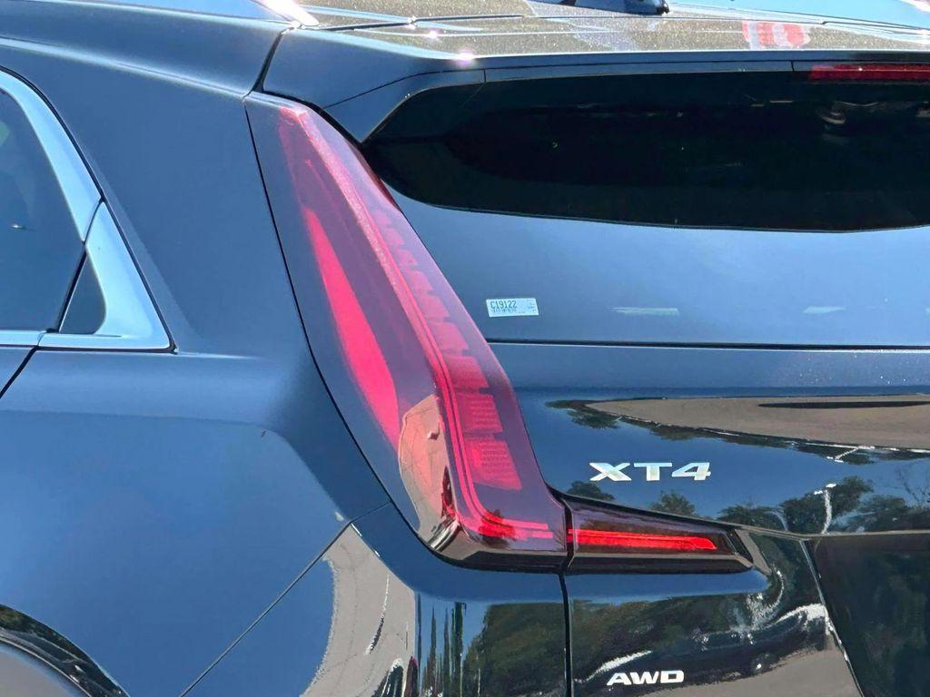 used 2024 Cadillac XT4 car, priced at $31,991