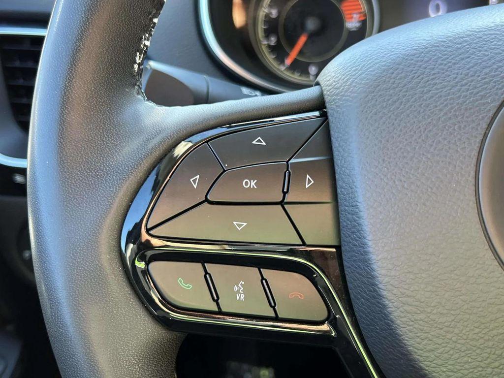 used 2023 Jeep Cherokee car, priced at $21,991