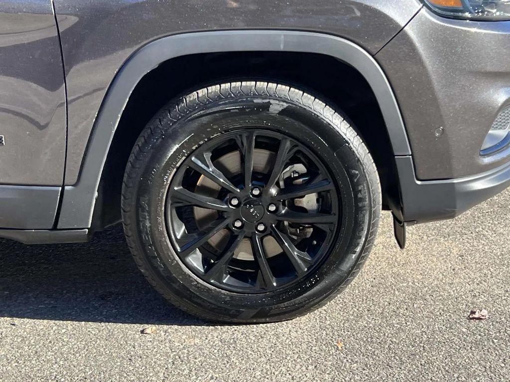 used 2023 Jeep Cherokee car, priced at $21,991