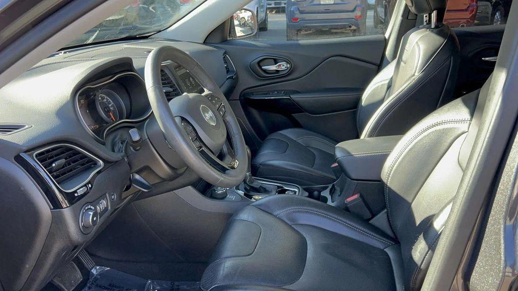 used 2023 Jeep Cherokee car, priced at $21,991