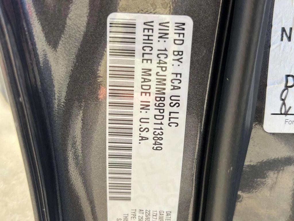 used 2023 Jeep Cherokee car, priced at $21,991