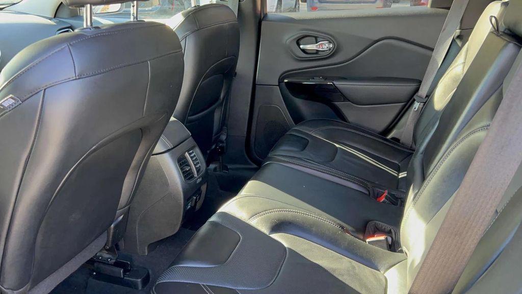 used 2023 Jeep Cherokee car, priced at $21,991