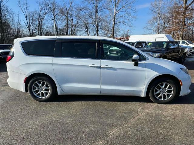 used 2019 Chrysler Pacifica car, priced at $13,991