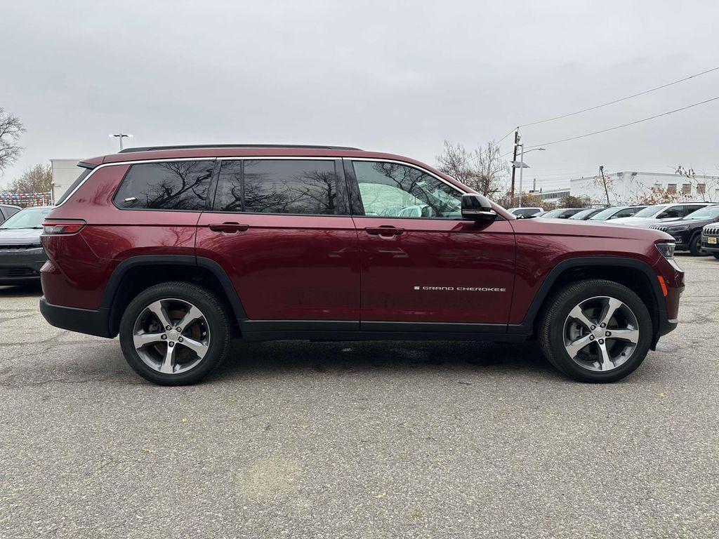 used 2024 Jeep Grand Cherokee L car, priced at $36,991