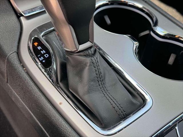 used 2022 Jeep Grand Cherokee car, priced at $25,991