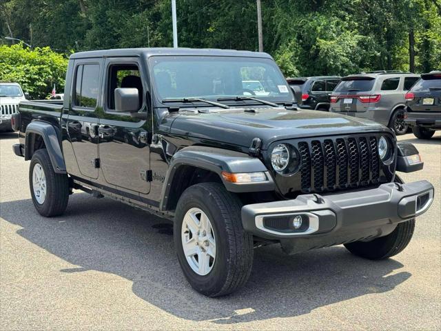 used 2022 Jeep Gladiator car, priced at $33,991