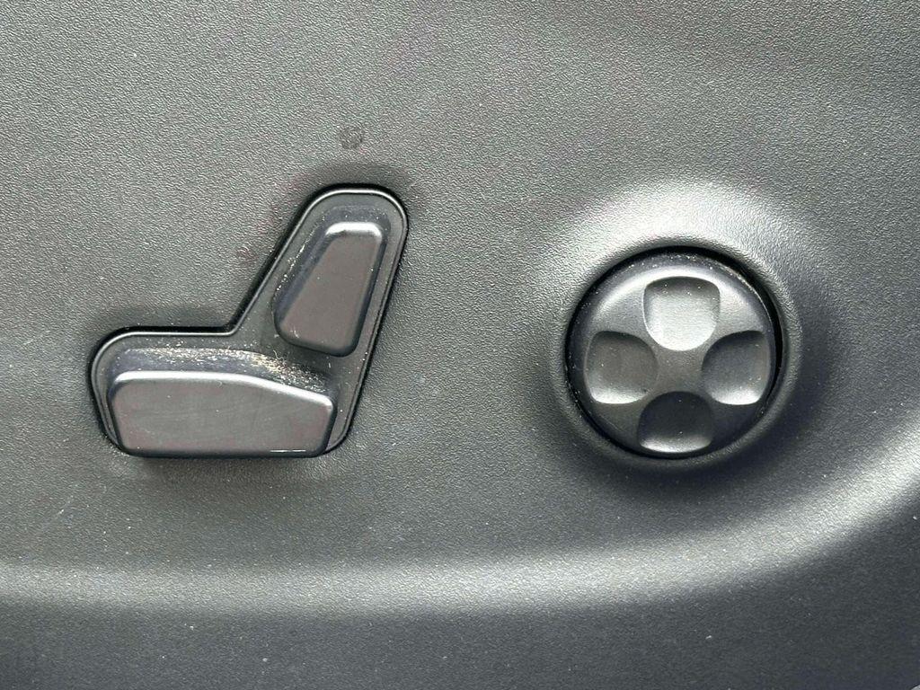 used 2015 Jeep Cherokee car, priced at $13,791