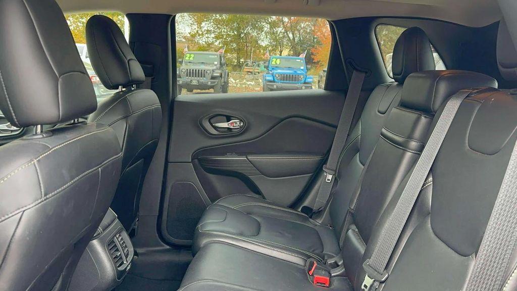 used 2015 Jeep Cherokee car, priced at $13,791