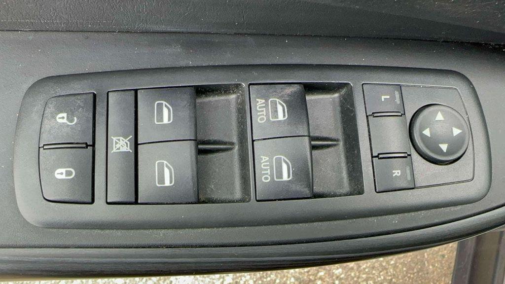 used 2015 Jeep Cherokee car, priced at $13,791