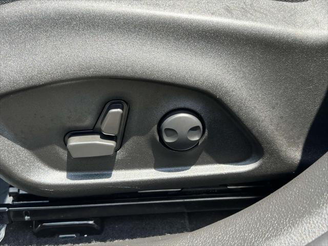 used 2022 Jeep Renegade car, priced at $23,991