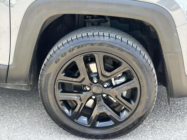 used 2022 Jeep Renegade car, priced at $23,991