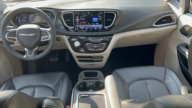 used 2022 Chrysler Pacifica Hybrid car, priced at $30,991